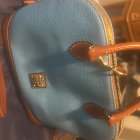 Dooney & Bourke - Picture 6 of 14